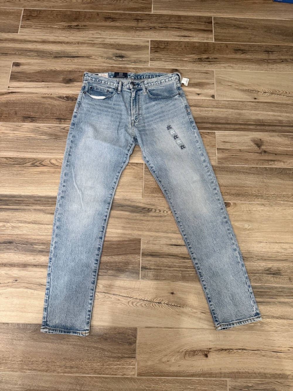 Gap Men’s Slim Taper Jeans